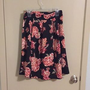 Mid length floral pattern skirt